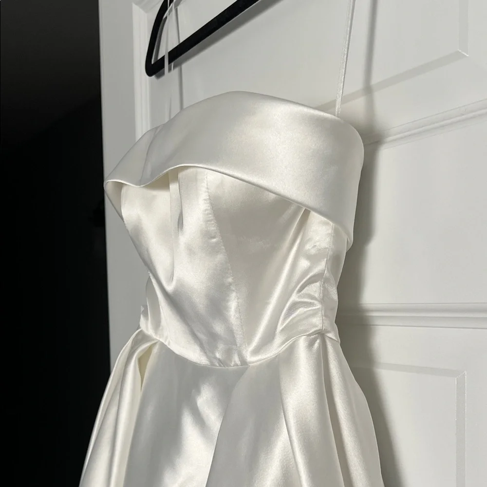 Meshki Eileen Strapless Wedding Satin Dress - Picture 5 of 15